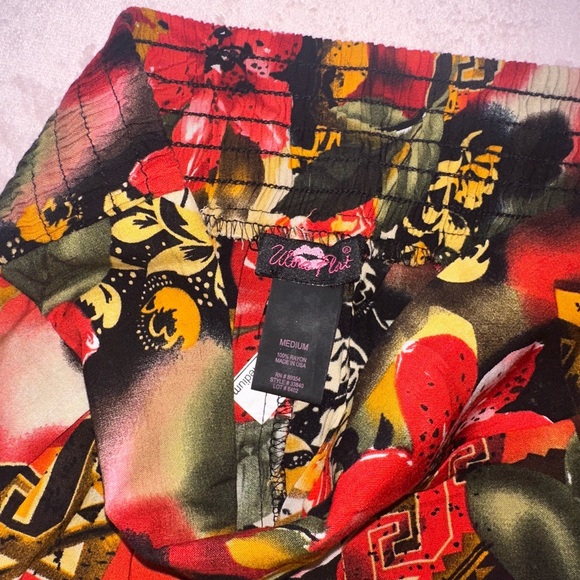 NWOT Ultra Flirt Tropical Floral High-Waisted Shorts, Size M - Picture 4 of 4